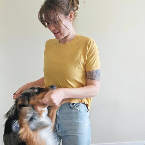 Madewell Gold Raglan Tee - Picture 2 of 9